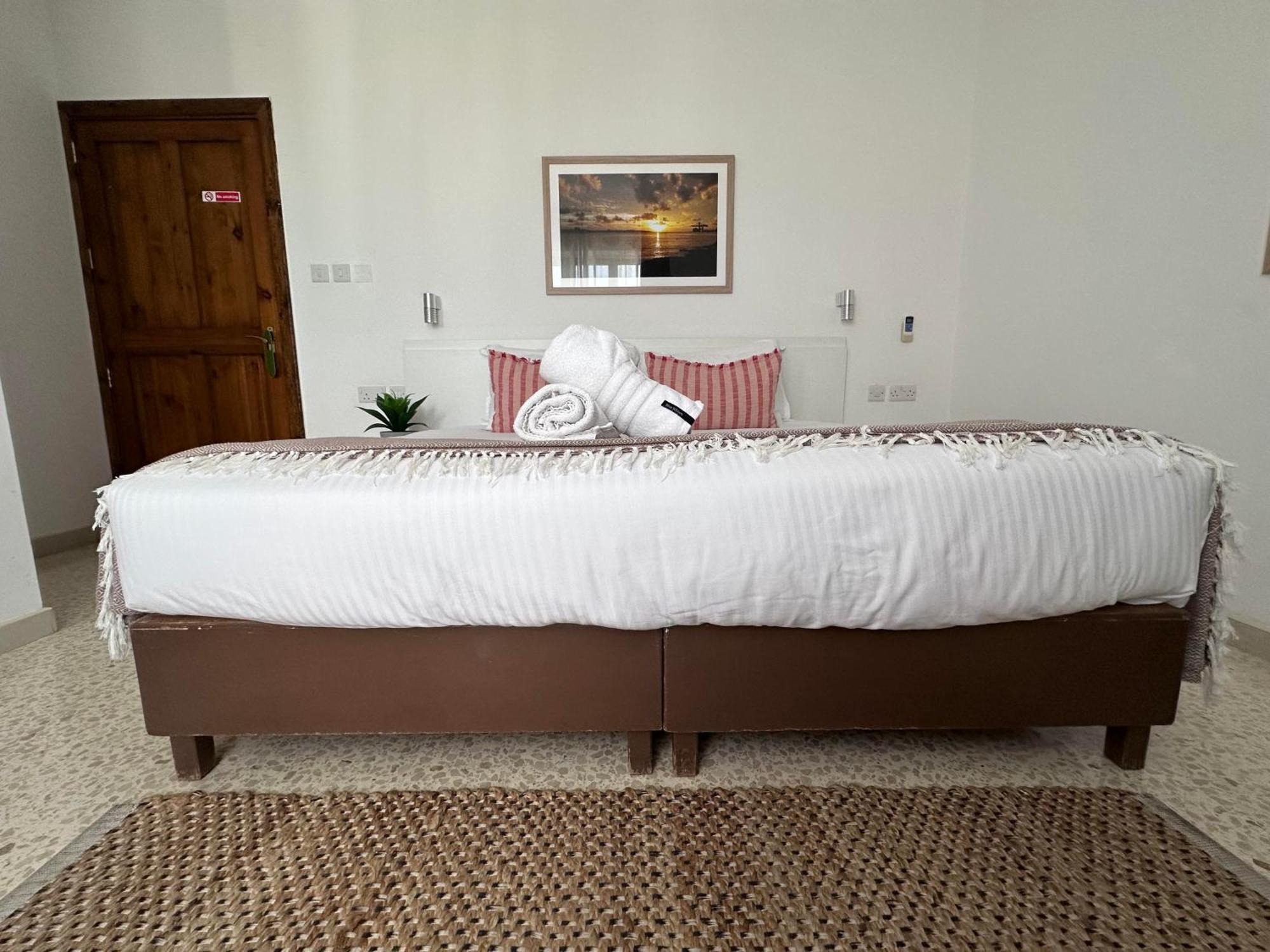 The Beach House Birżebbuġa Exterior foto