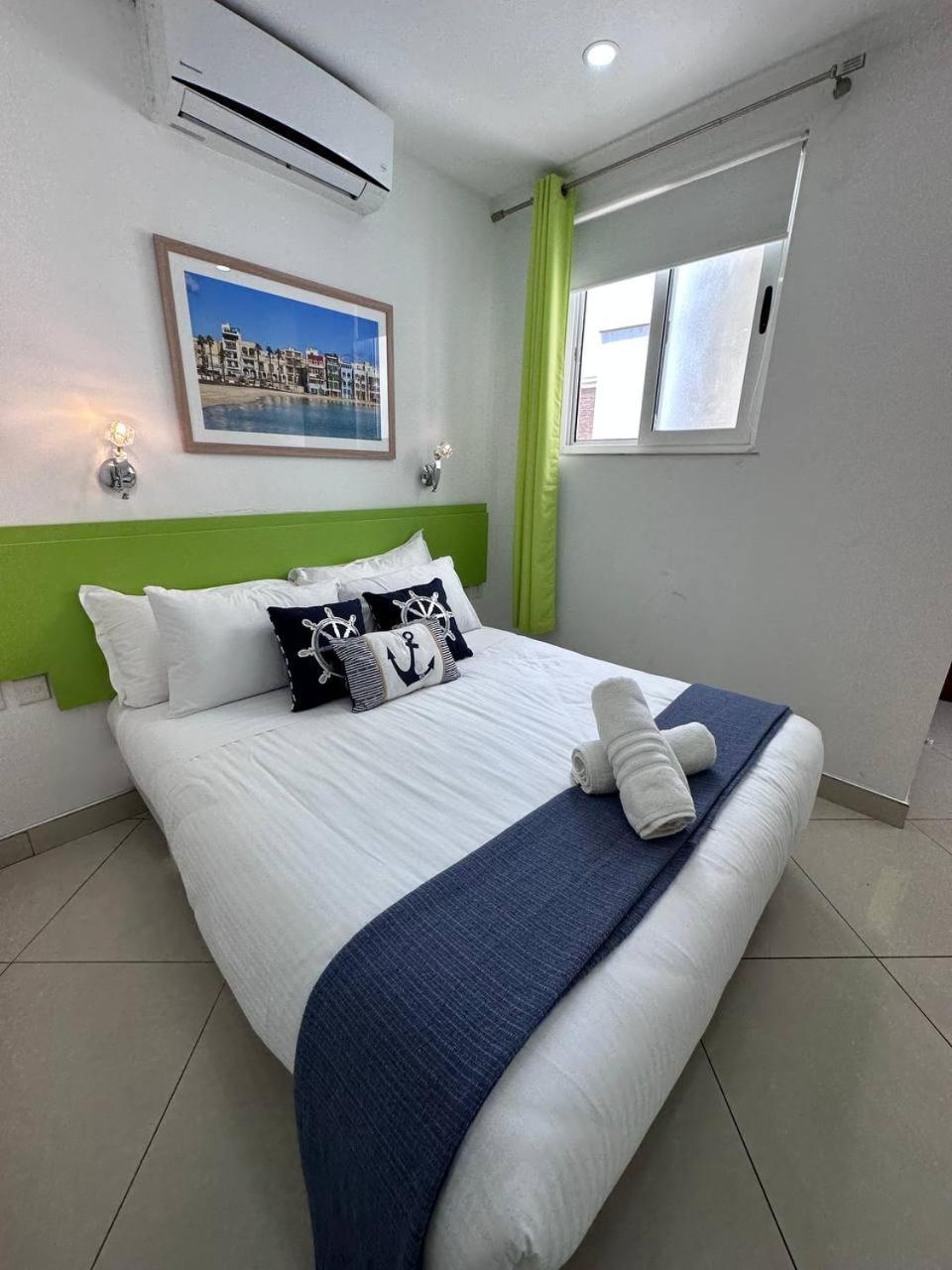 The Beach House Birżebbuġa Exterior foto